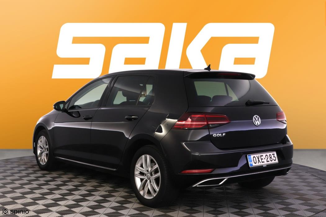 VOLKSWAGEN Golf 2018