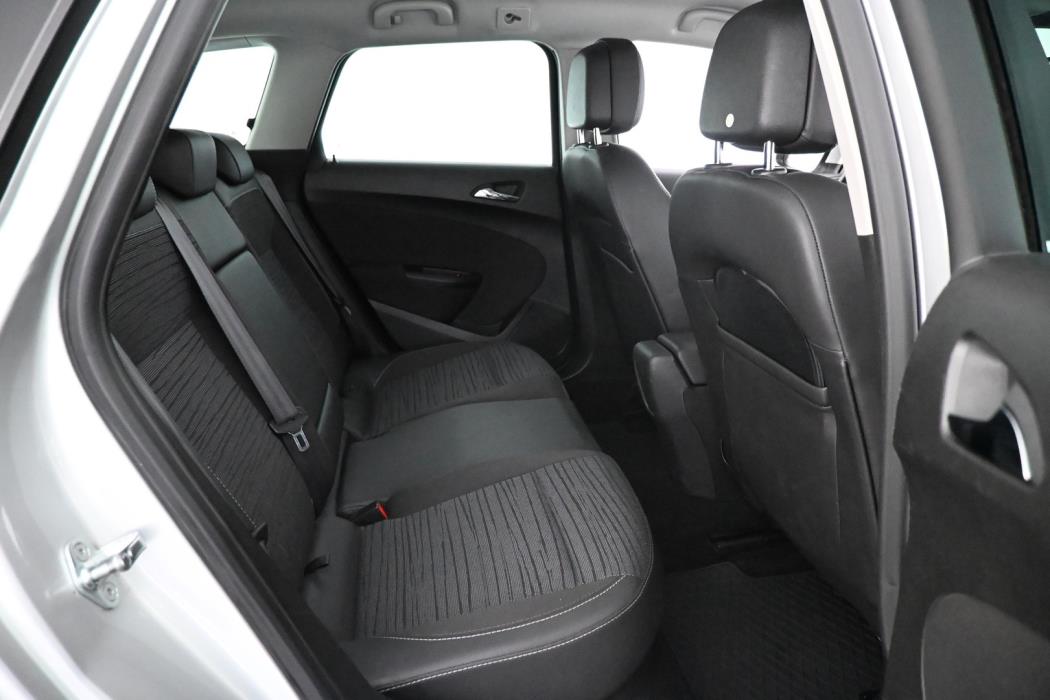 OPEL Astra 2016