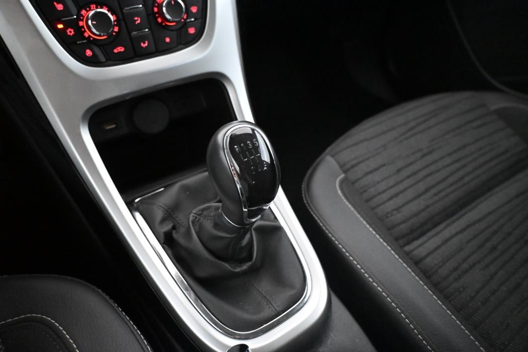 OPEL Astra 2016