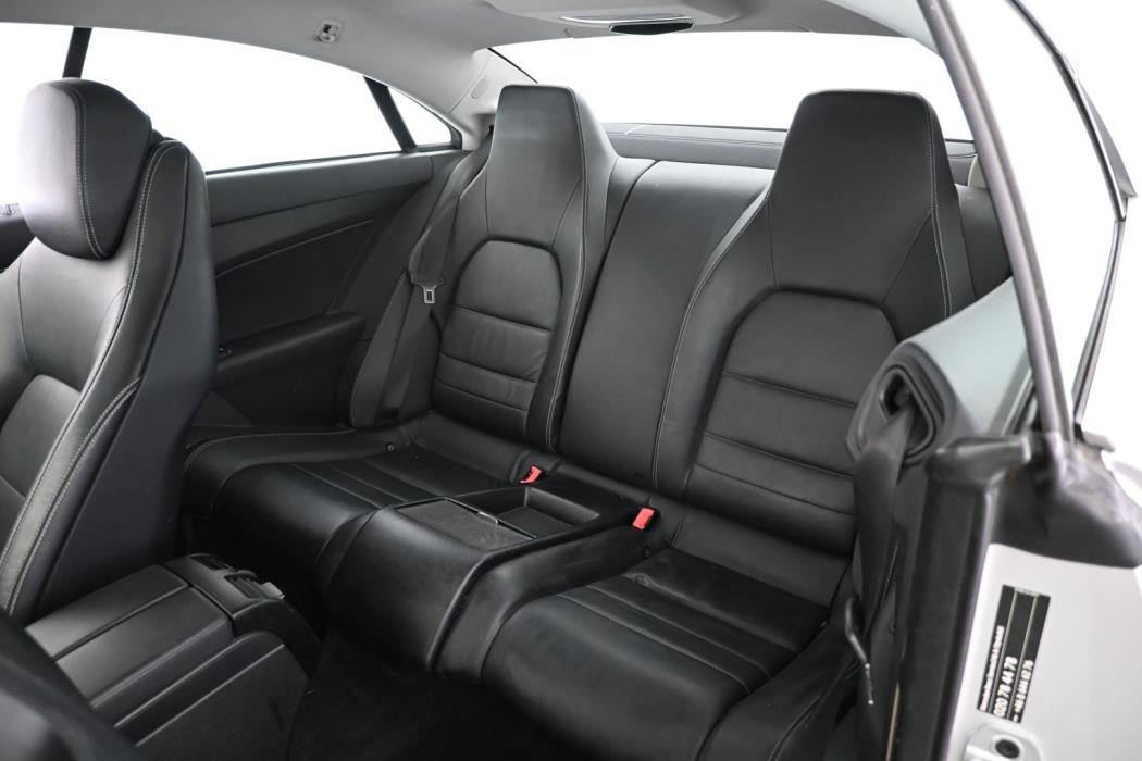 MERCEDES-BENZ E 2011