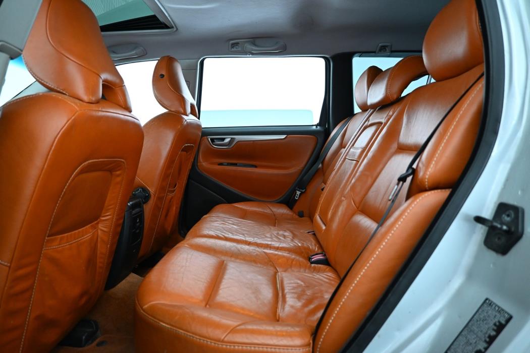 VOLVO V70 2004