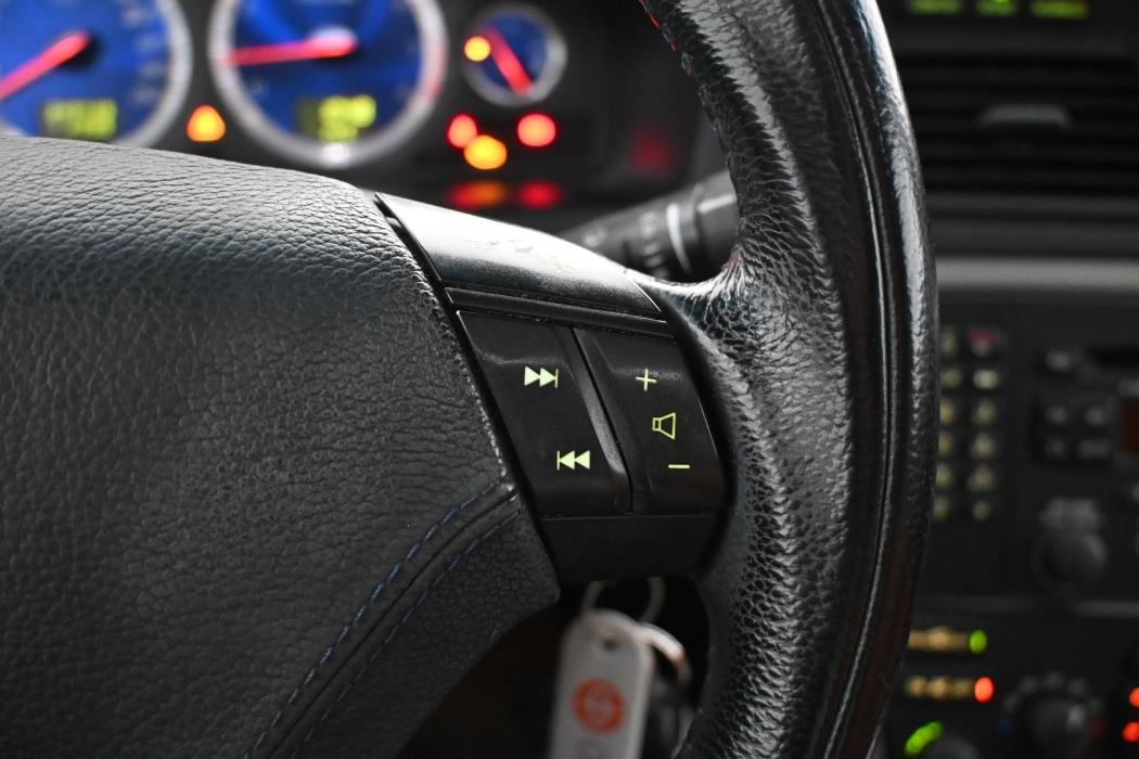 VOLVO V70 2004