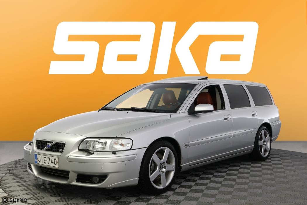 VOLVO V70 2004