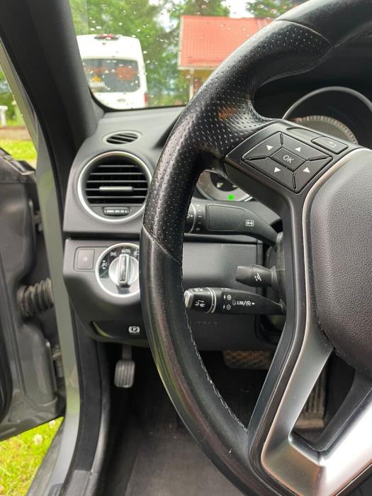 MERCEDES-BENZ C 2013