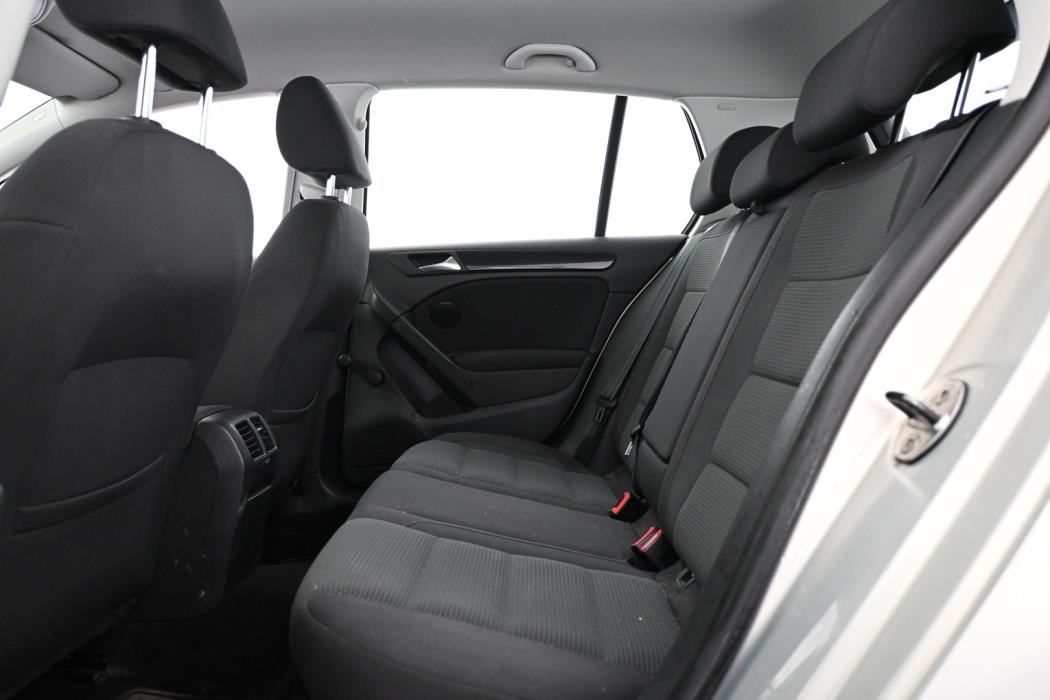 VOLKSWAGEN Golf 2011