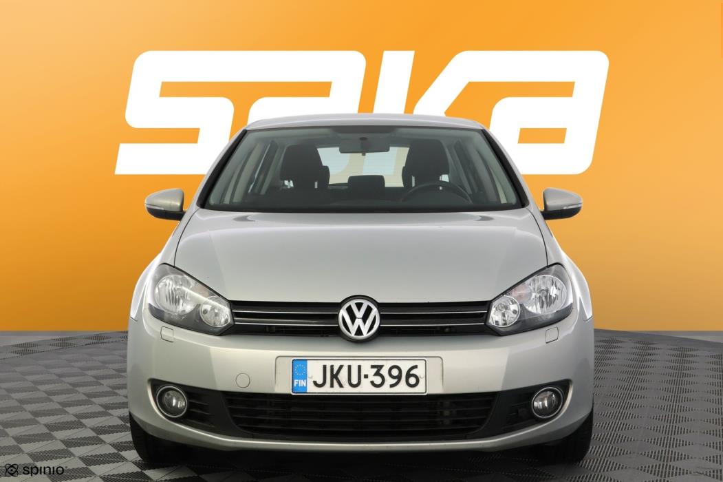 VOLKSWAGEN Golf 2011
