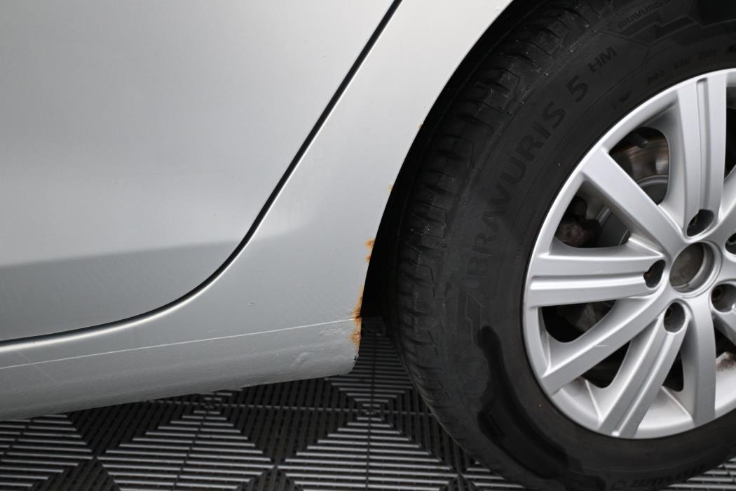 VOLKSWAGEN Golf 2011
