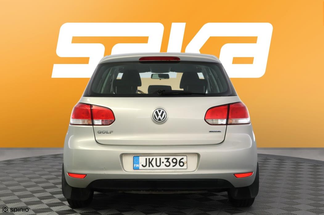 VOLKSWAGEN Golf 2011