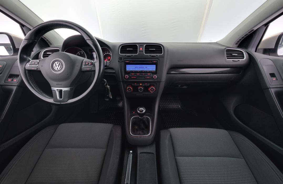 VOLKSWAGEN Golf 2011