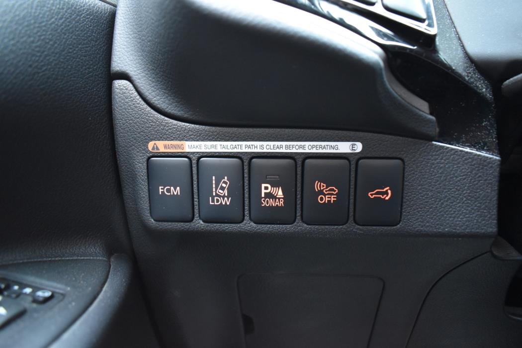 MITSUBISHI Outlander PHEV 2014