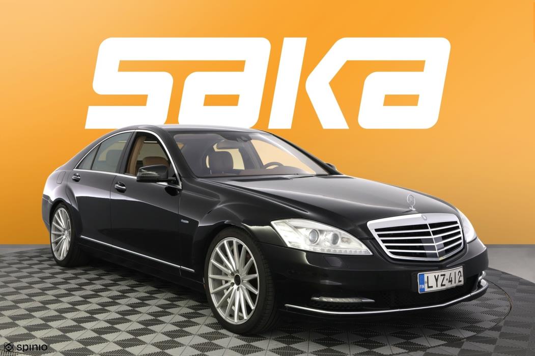 MERCEDES-BENZ S 2010