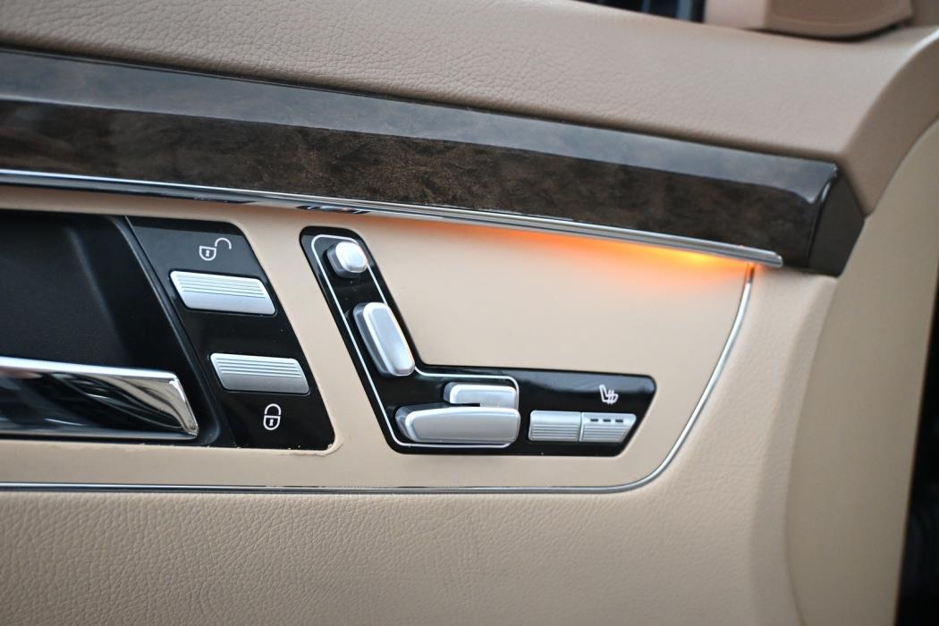 MERCEDES-BENZ S 2010