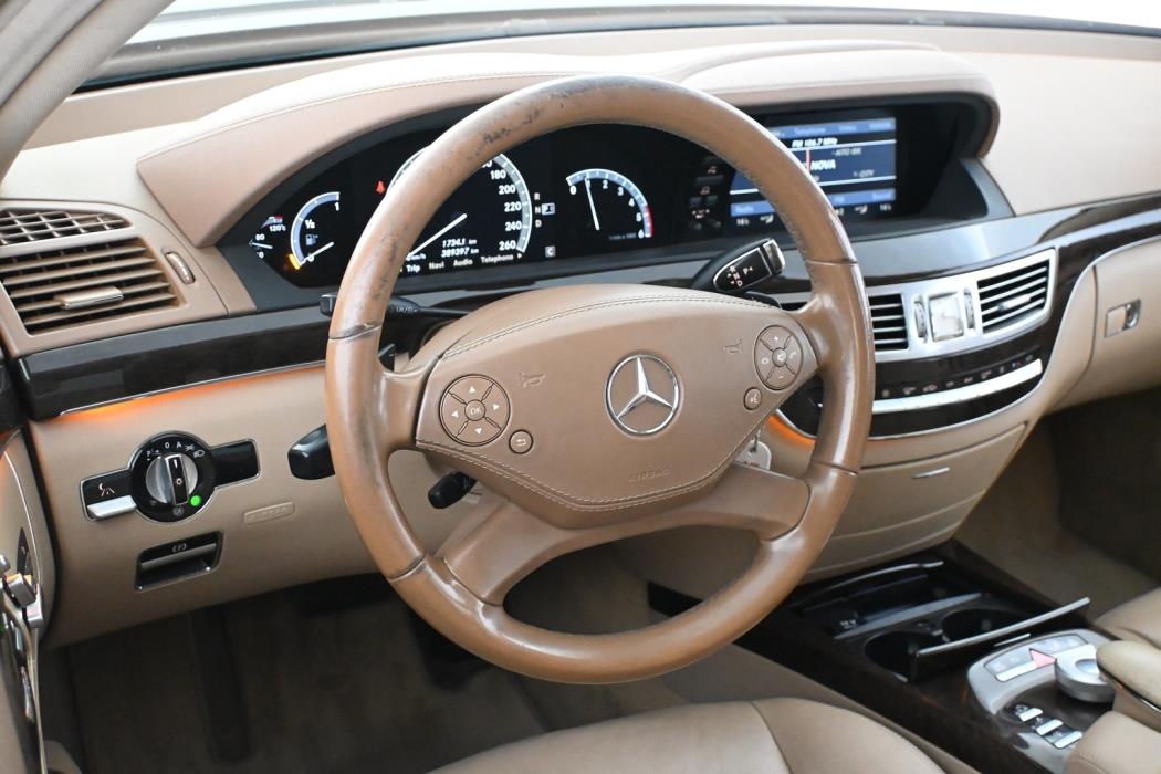 MERCEDES-BENZ S 2010