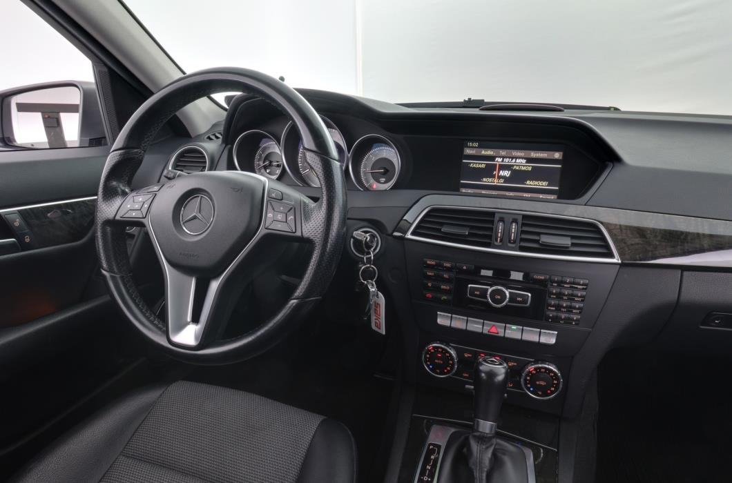 MERCEDES-BENZ C 2012