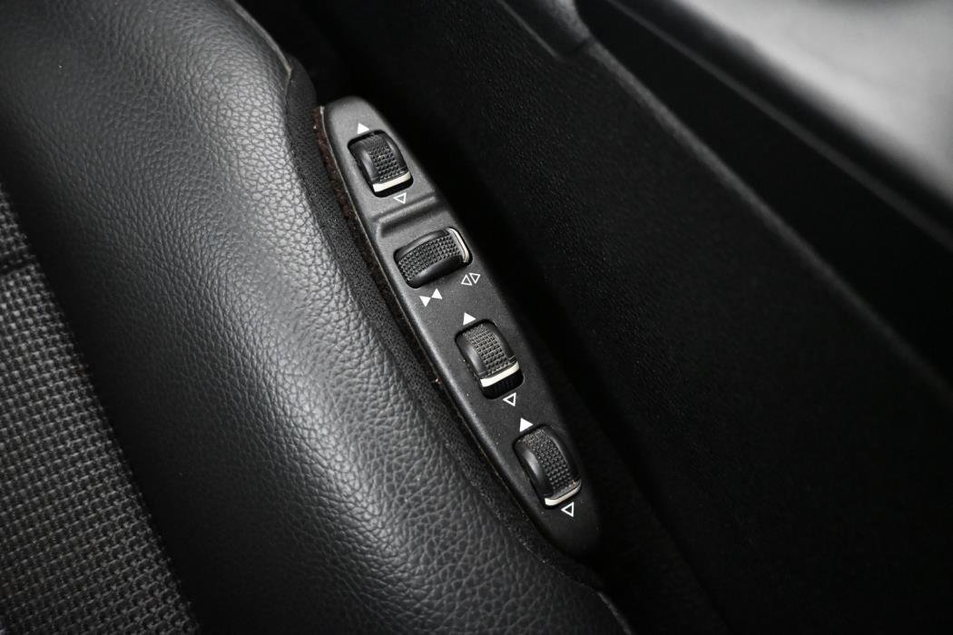 MERCEDES-BENZ C 2012