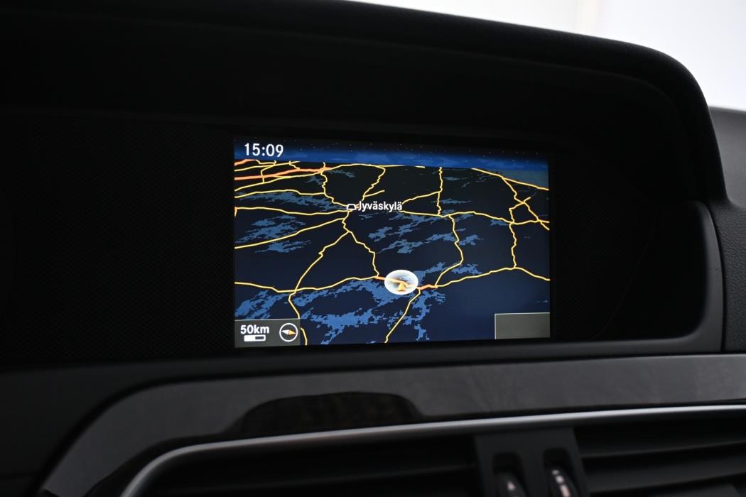 MERCEDES-BENZ C 2012