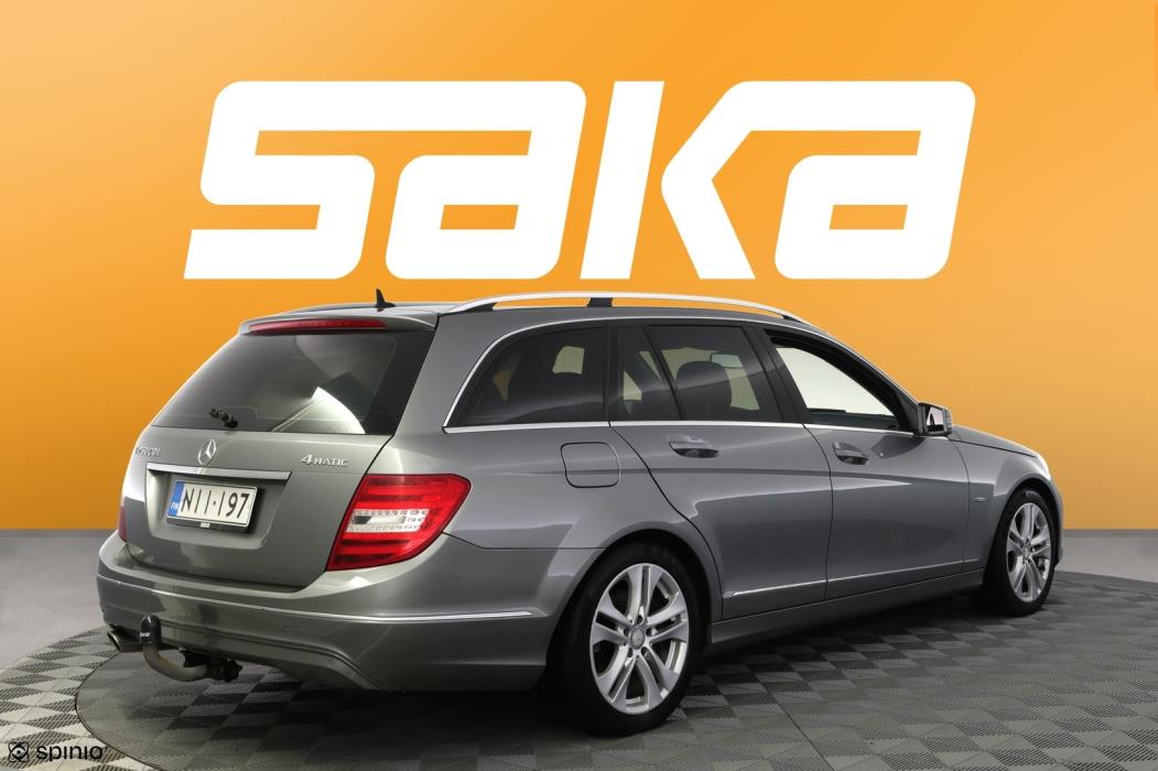 MERCEDES-BENZ C 2012