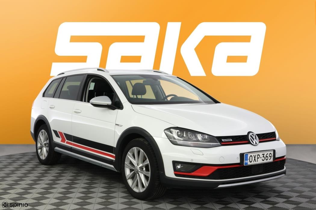 VOLKSWAGEN Golf 2016