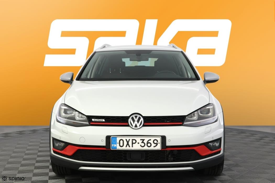 VOLKSWAGEN Golf 2016