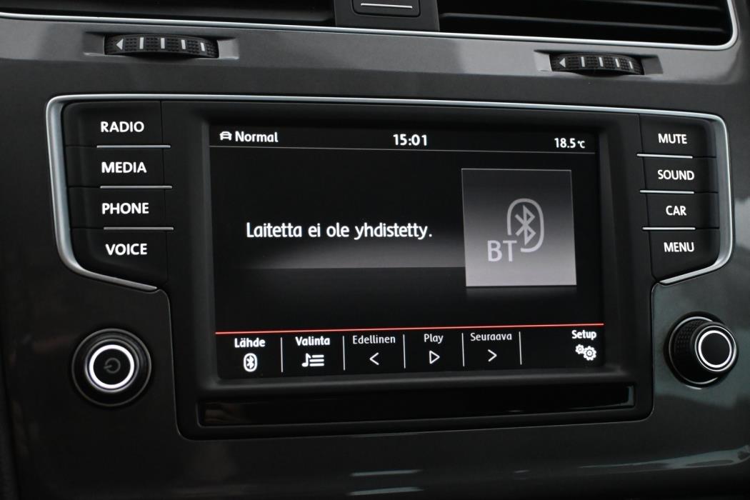 VOLKSWAGEN Golf 2016