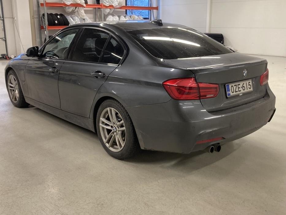 BMW 330 2017
