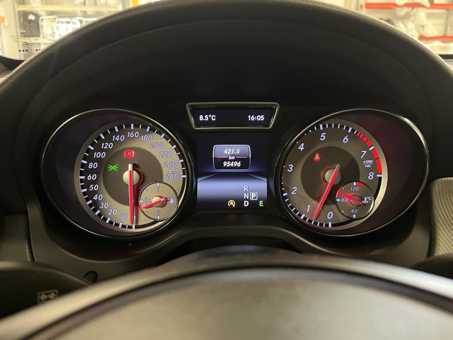 MERCEDES-BENZ CLA 2016