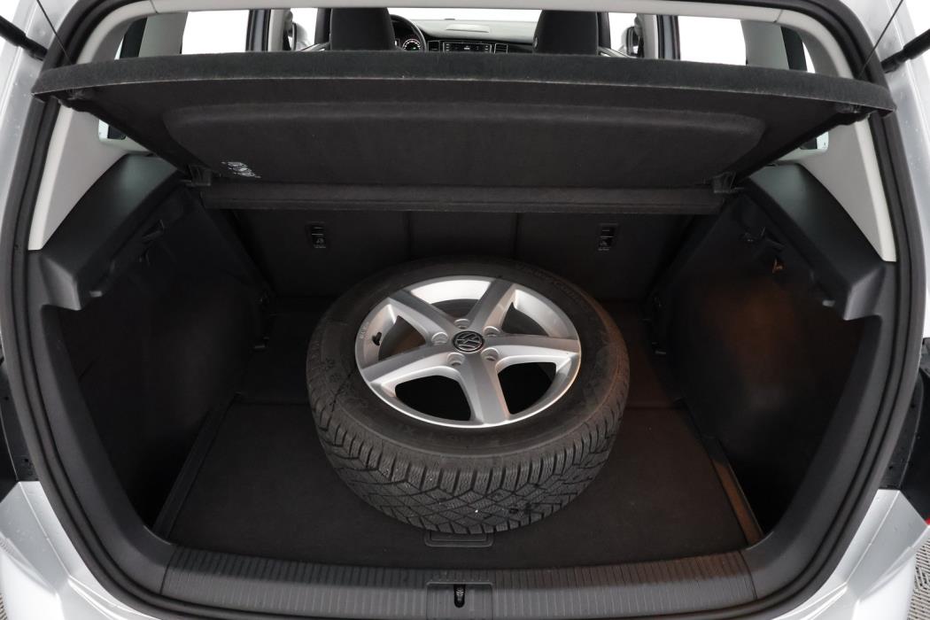 VOLKSWAGEN Golf Sportsvan 2015
