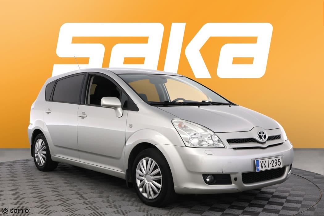 TOYOTA Corolla Verso 2006