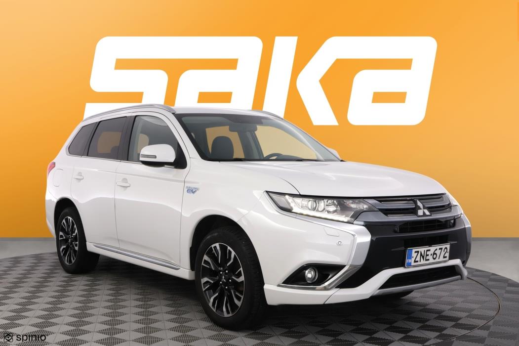 MITSUBISHI OUTLANDER PHEV 2016