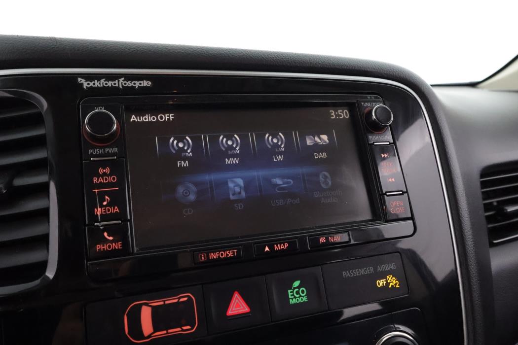 MITSUBISHI OUTLANDER PHEV 2016