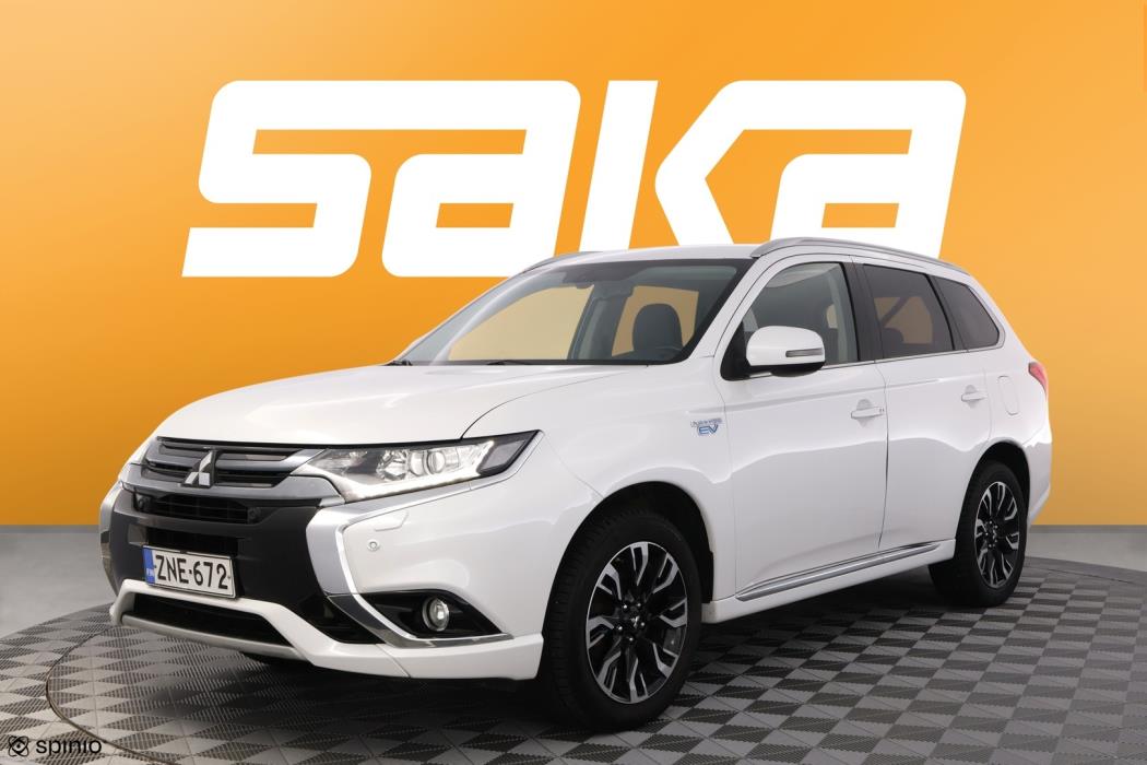 MITSUBISHI OUTLANDER PHEV 2016