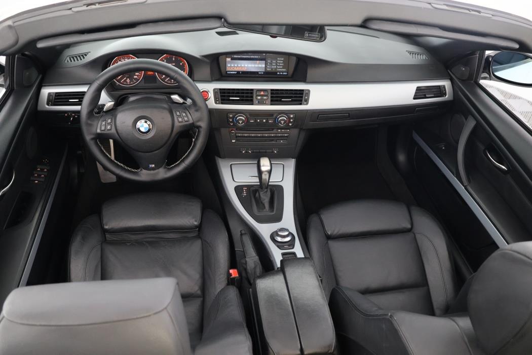 BMW 330 2008