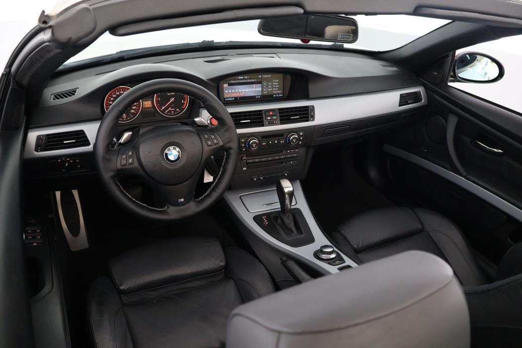 BMW 330 2008