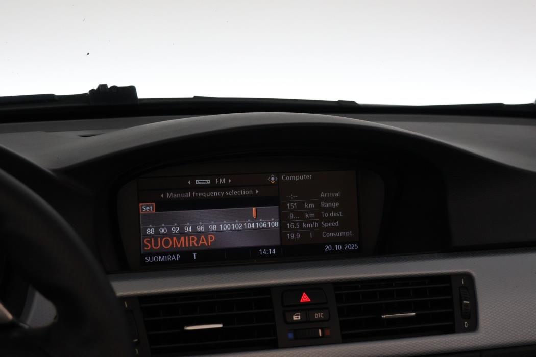 BMW 330 2008