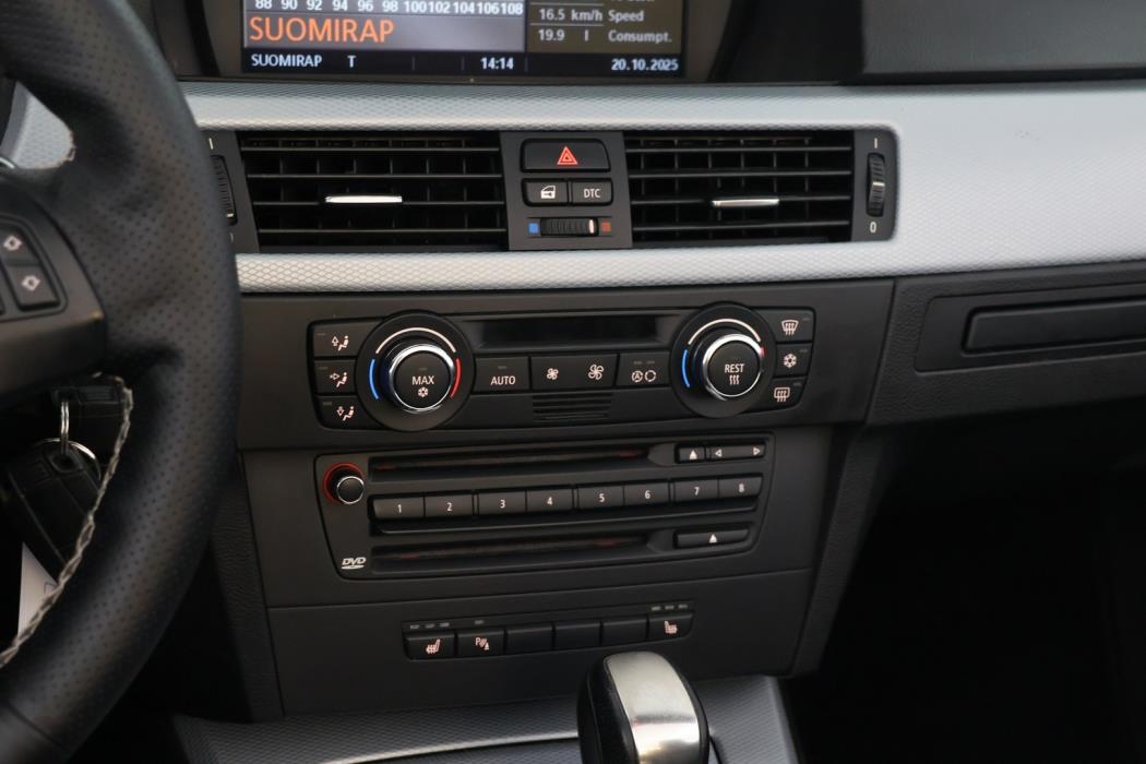 BMW 330 2008