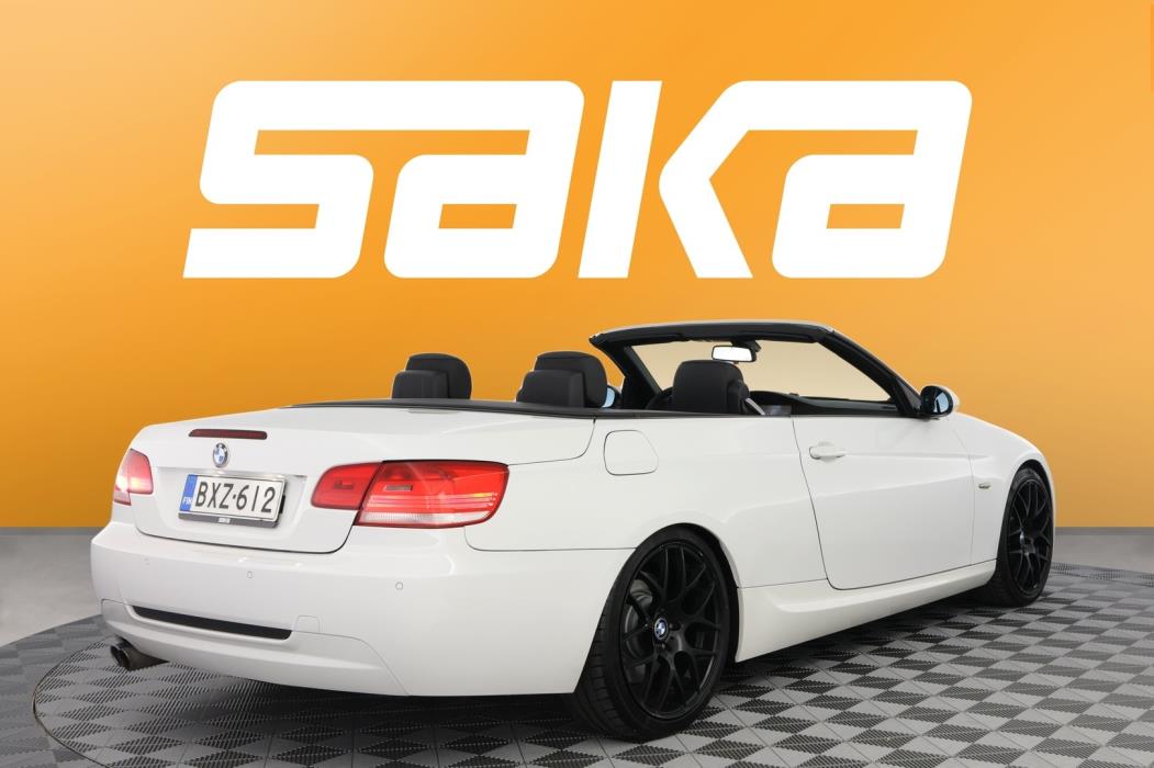 BMW 330 2008