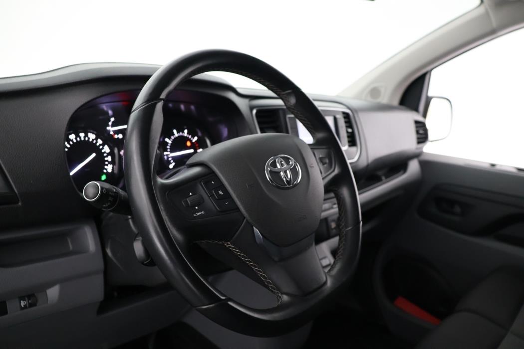 TOYOTA Proace 2022