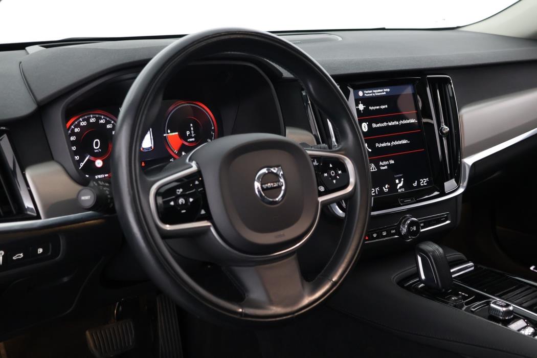 VOLVO V90 2021