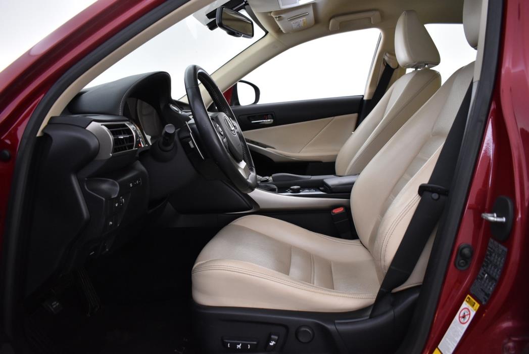 LEXUS IS 2014