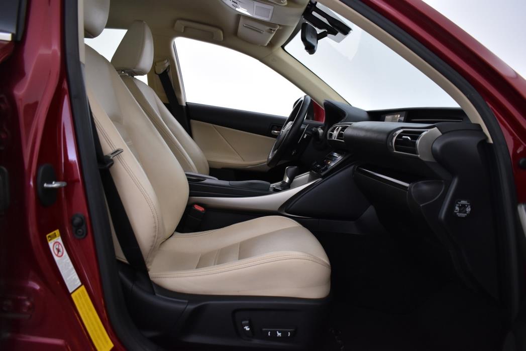 LEXUS IS 2014