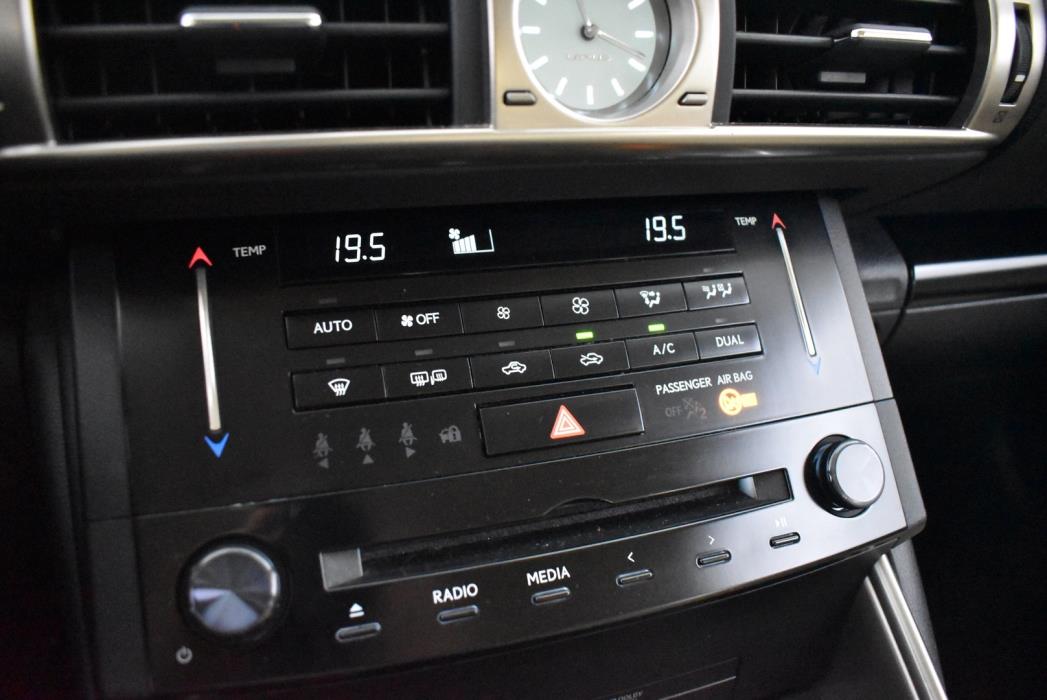 LEXUS IS 2014