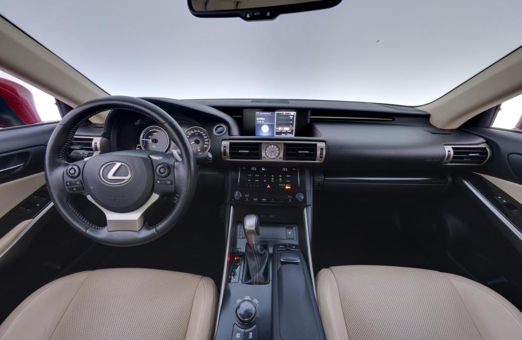 LEXUS IS 2014