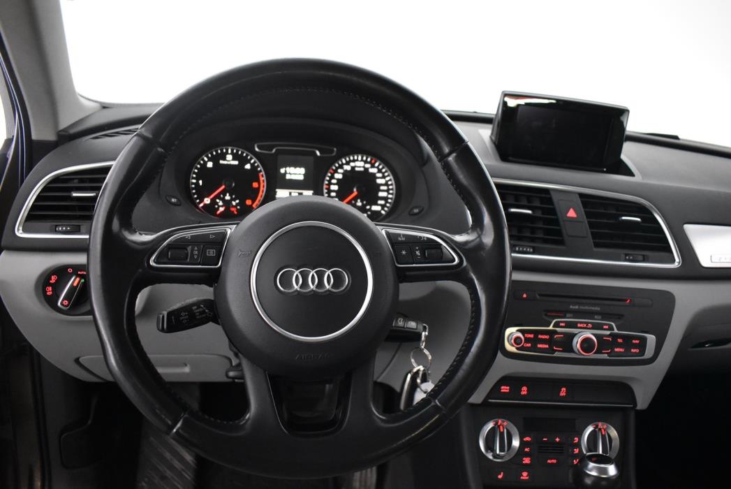 AUDI Q3 2012