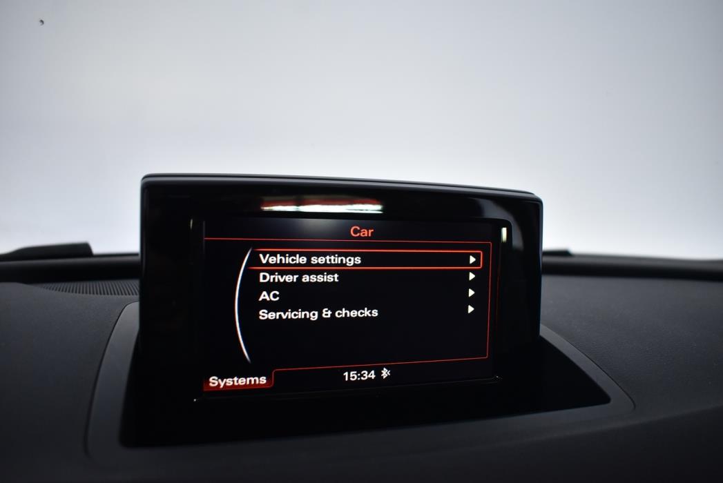 AUDI Q3 2012