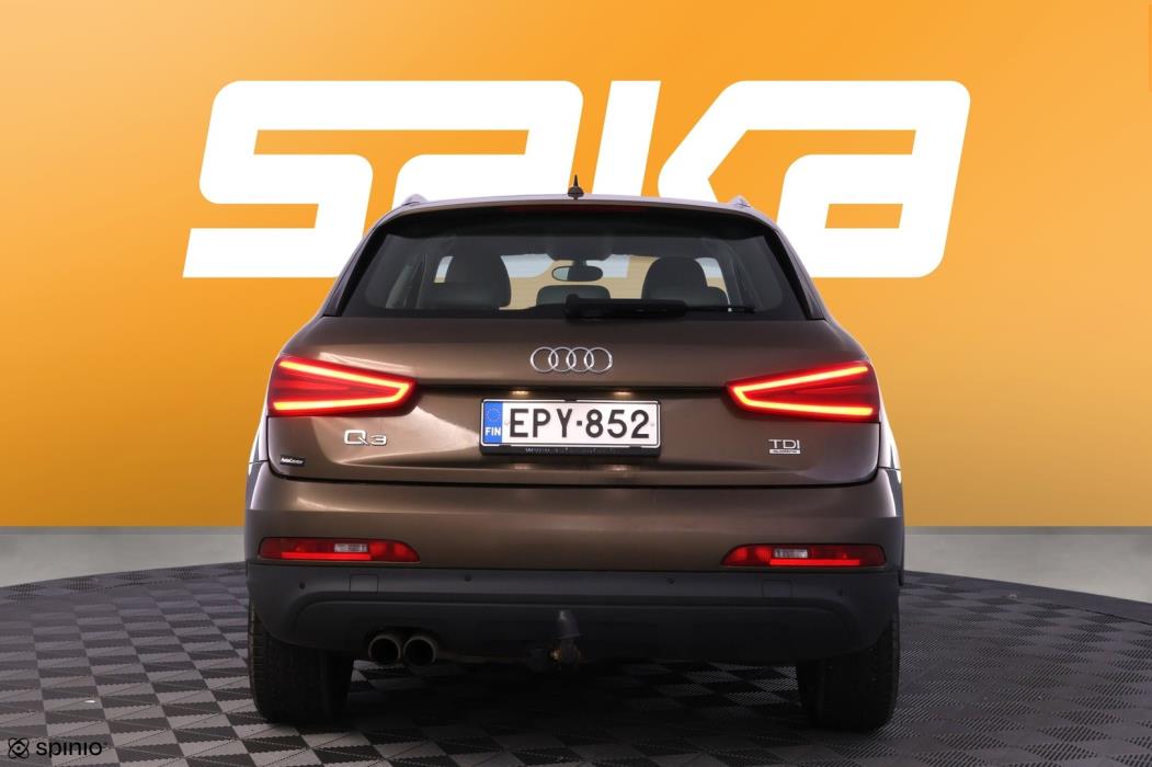 AUDI Q3 2012