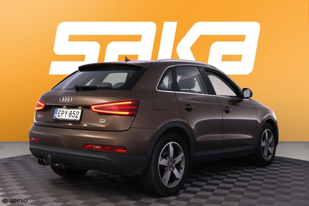 AUDI Q3 2012