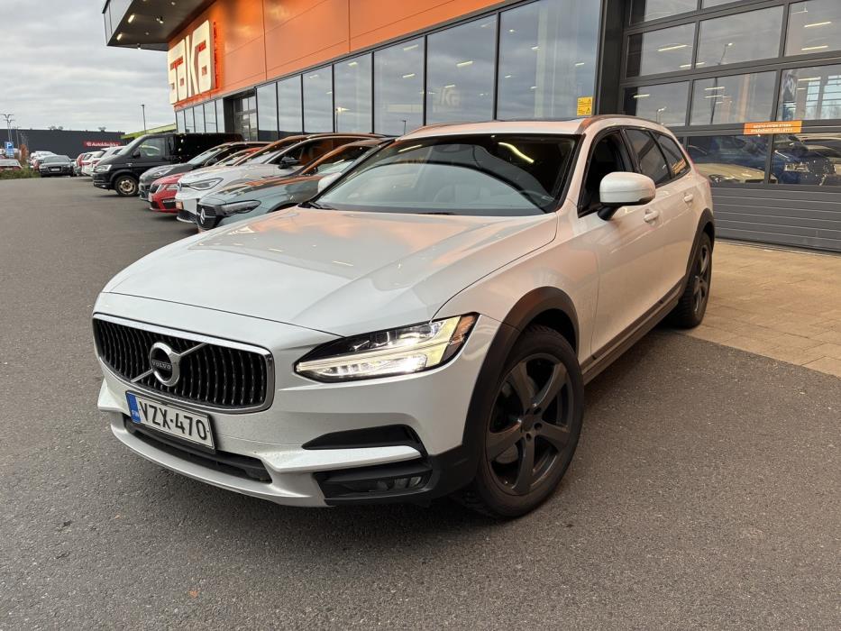 VOLVO V90 Cross Country 2018