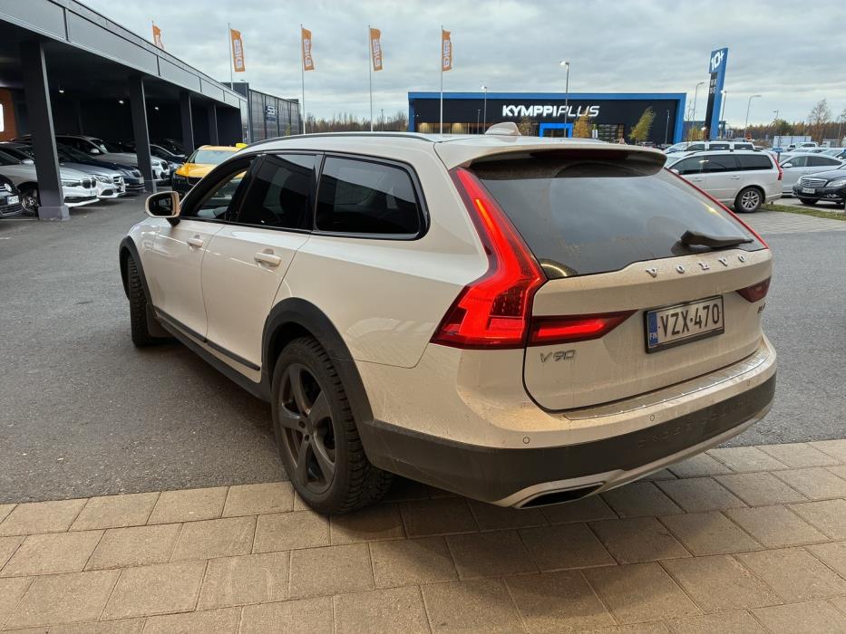 VOLVO V90 Cross Country 2018