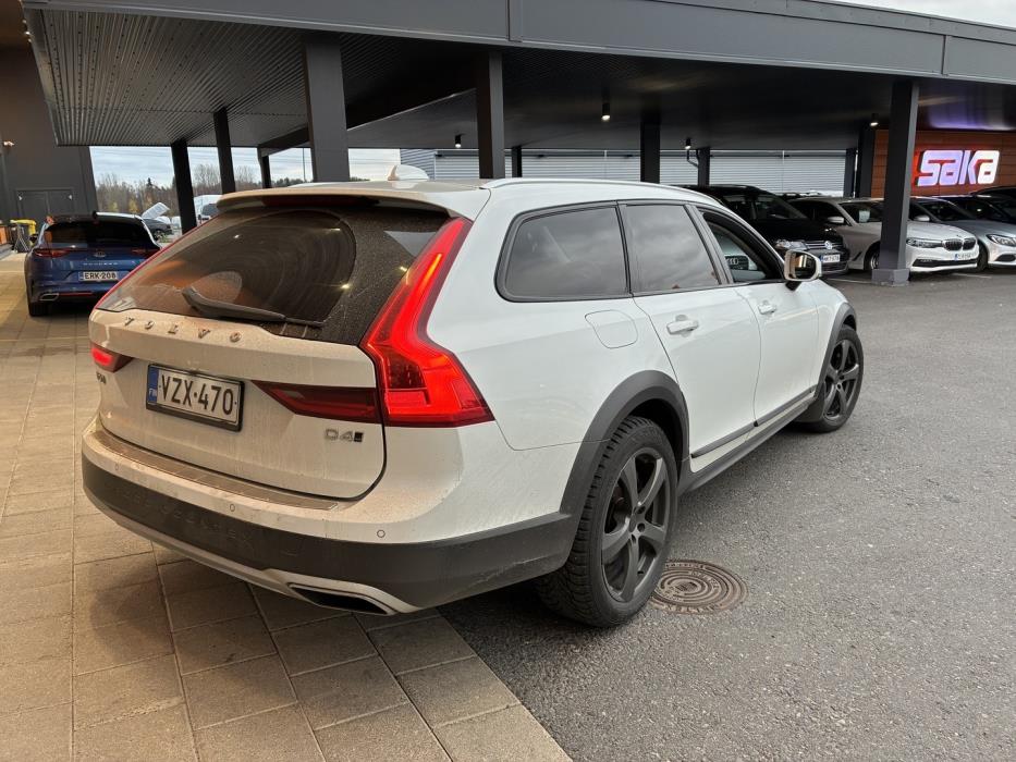 VOLVO V90 Cross Country 2018