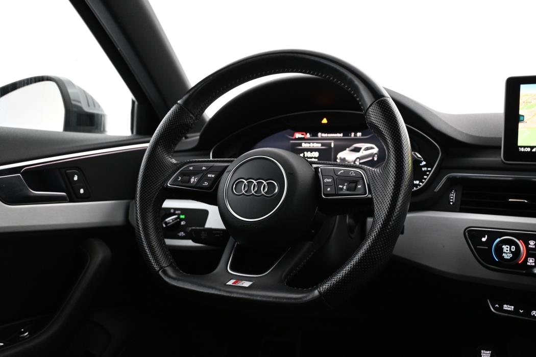 AUDI A4 2017